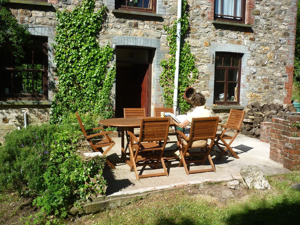 Tabor House B&B Фишгард Екстериор снимка