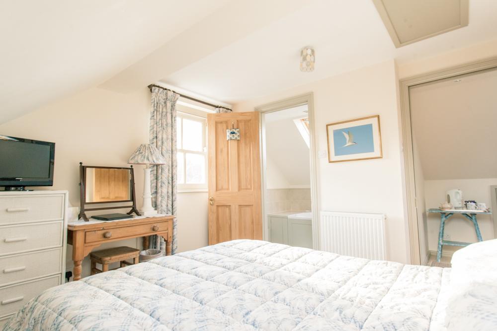 Tabor House B&B Фишгард Екстериор снимка